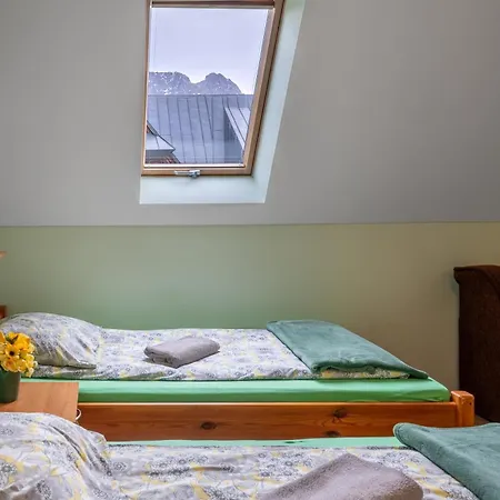 Goscinne Tessa Quarto em Acomodações Particulares *