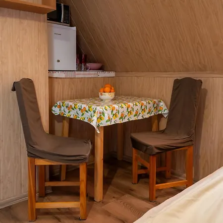Quarto em Acomodações Particulares Goscinne Tessa