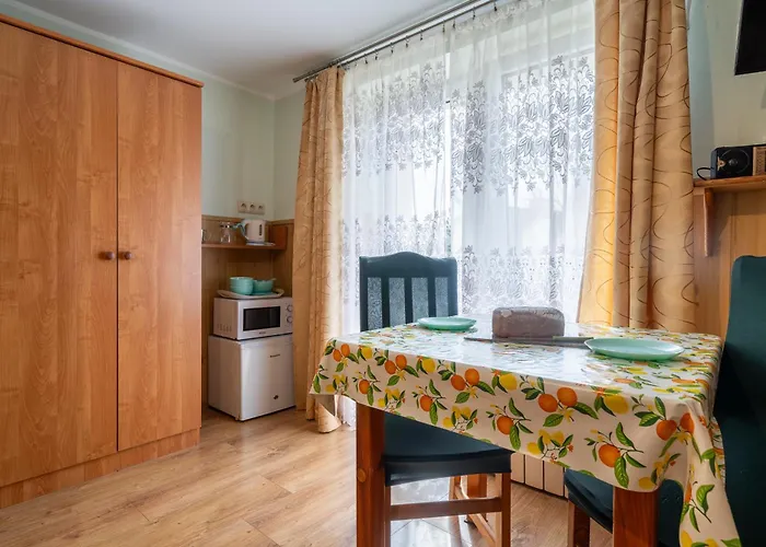 Alloggio in famiglia Goscinne Tessa *